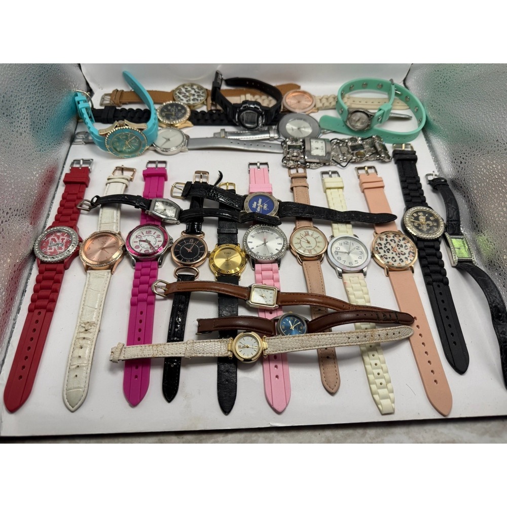 Unbranded Womens Watches Lot Of 25 For Parts Or Repair
